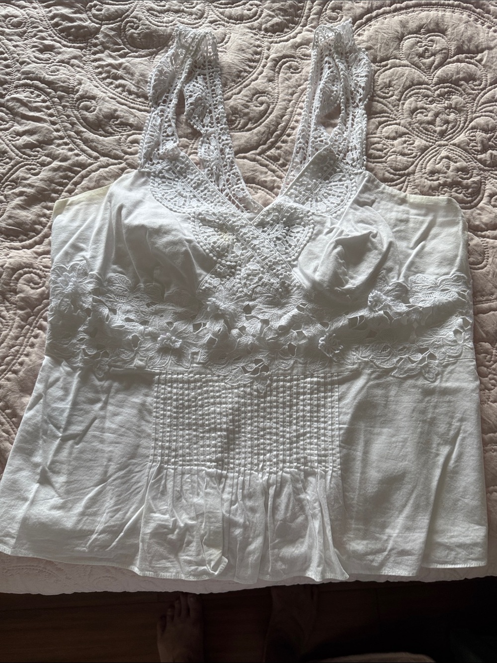 White Lace-Trimmed Sleeveless Women's Top